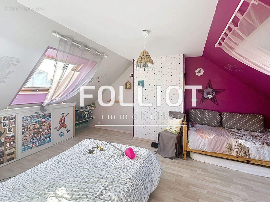 Maison 5 pièces à vendre à Saint-Pair-sur-Mer - Confort et tranquillité - photo 6
