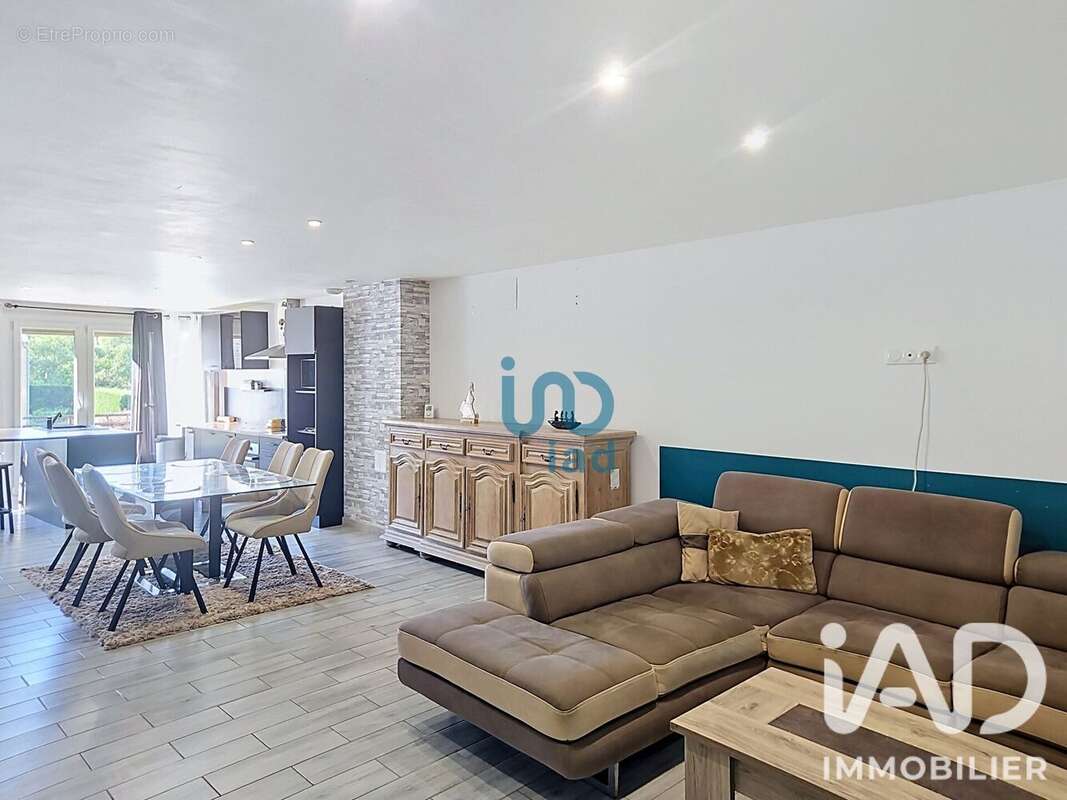 Maison 99 m² à Rouvroy-Sur-Audry  - photo 2