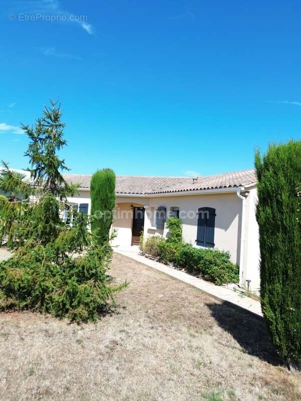 A SAISIR ! Maison de plain-pied de 125m² - 4 chambres - Agris (16) - photo 13