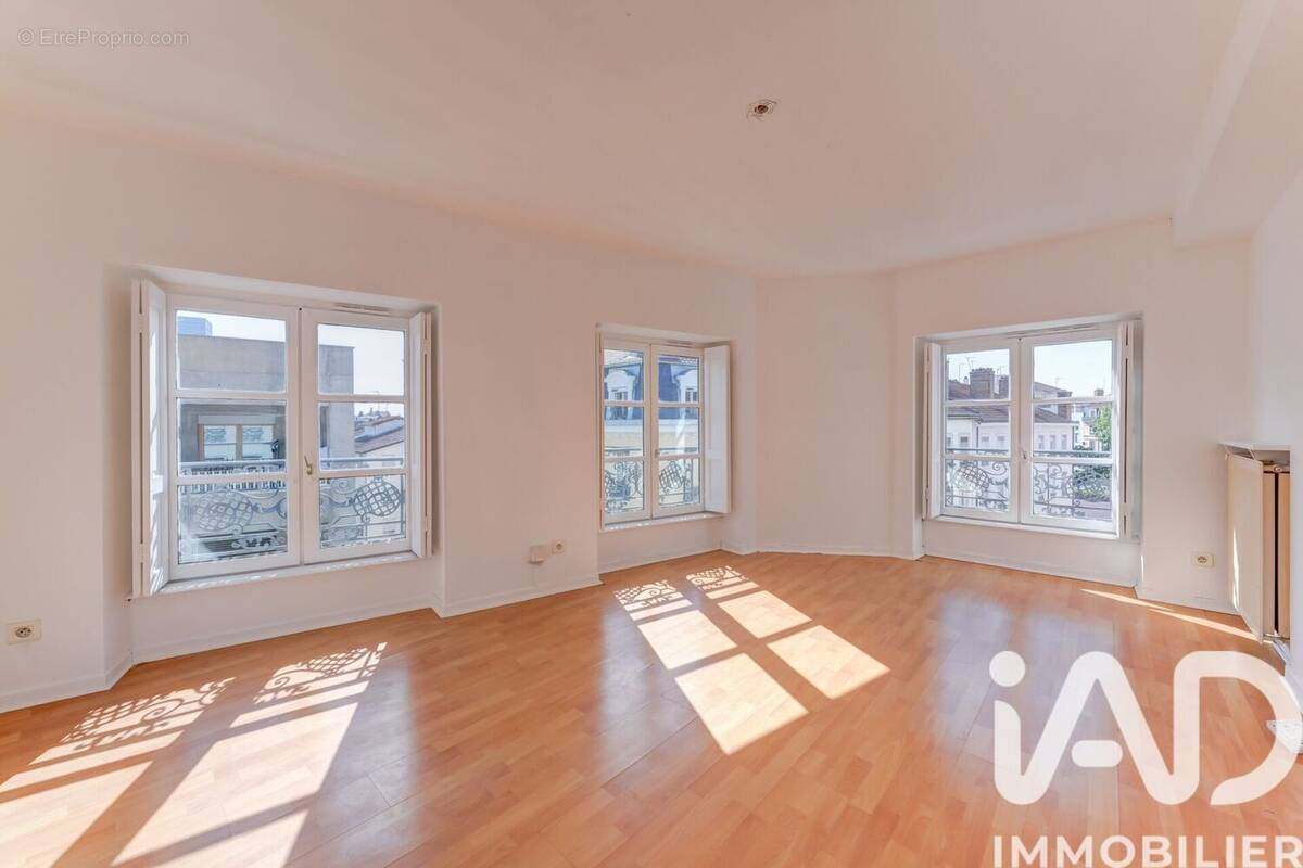Photo 1 - Appartement à LYON-3E