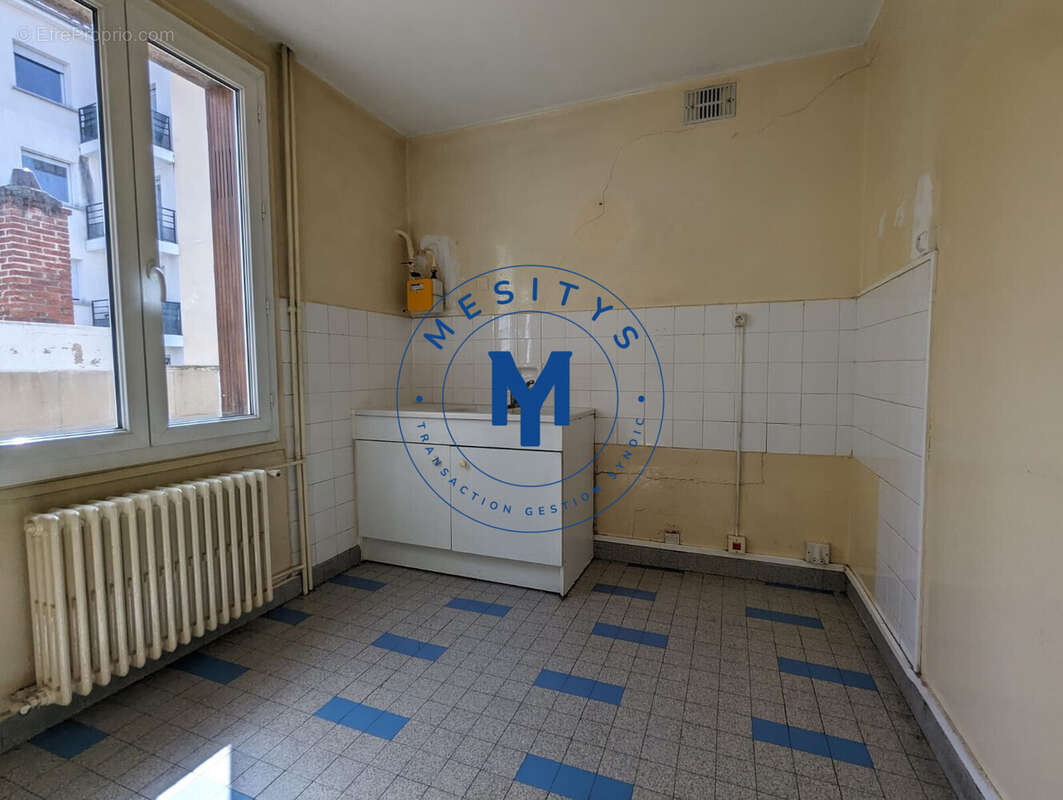 Appartement 1er étage - Appartement à FIRMINY