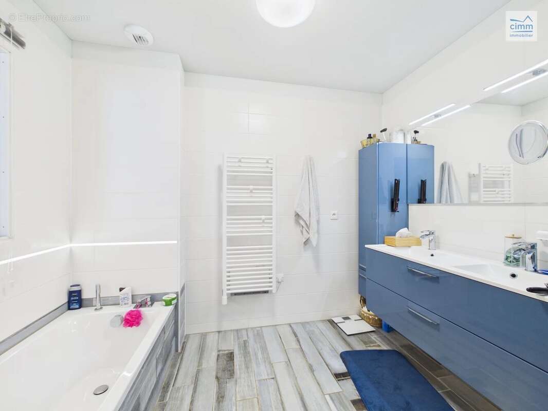 Maison 7 pièces de 248m² sur un terrain de 2067 m² - photo 9