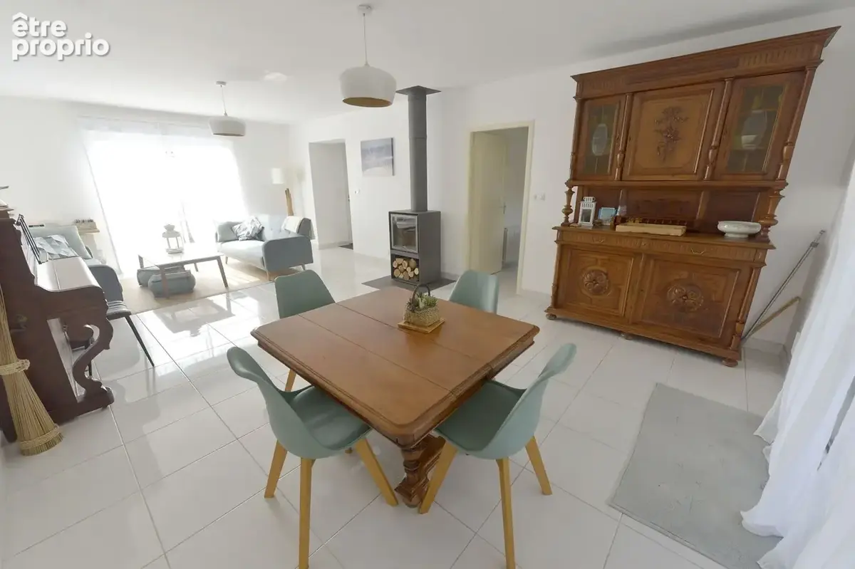 Maison 107 m² à Semussac  - photo 5
