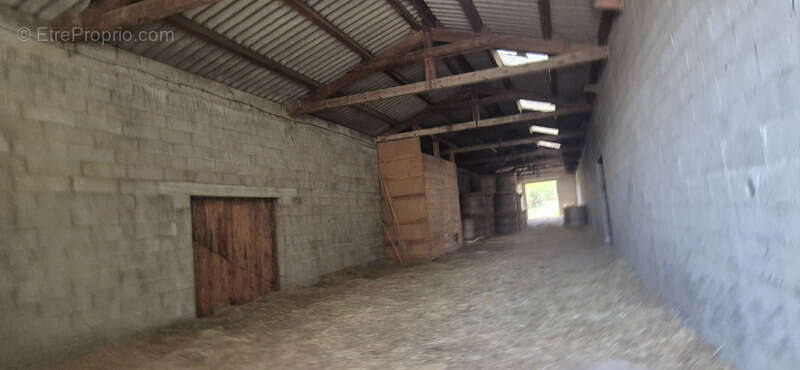 Bâtiment agricole vendre 3 pièces LE MALZIEU FORAIN (48) - photo 5