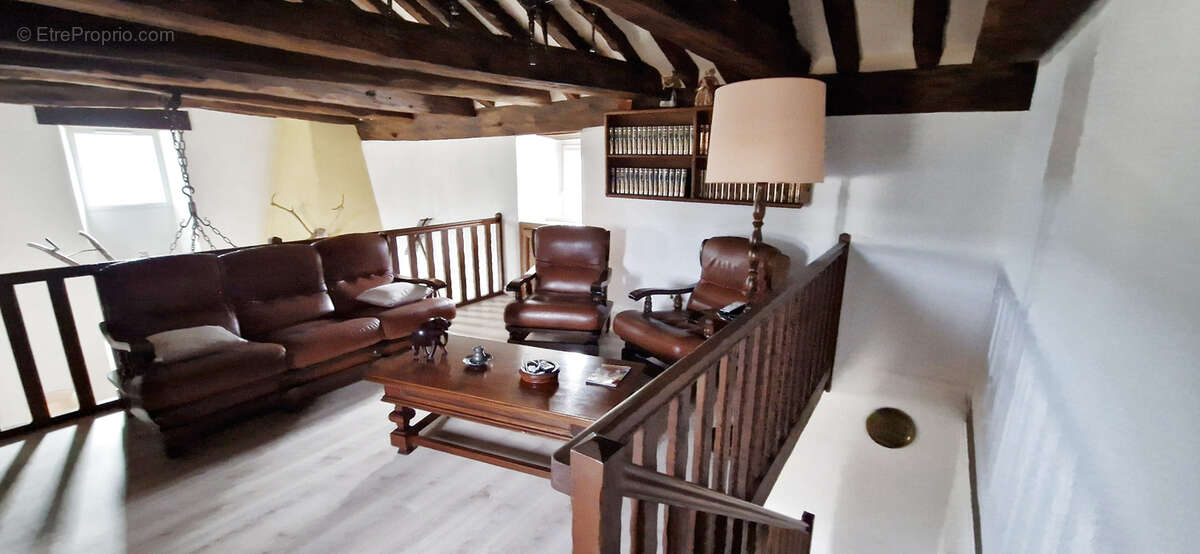 Maison à LE COLLET-DE-DEZE