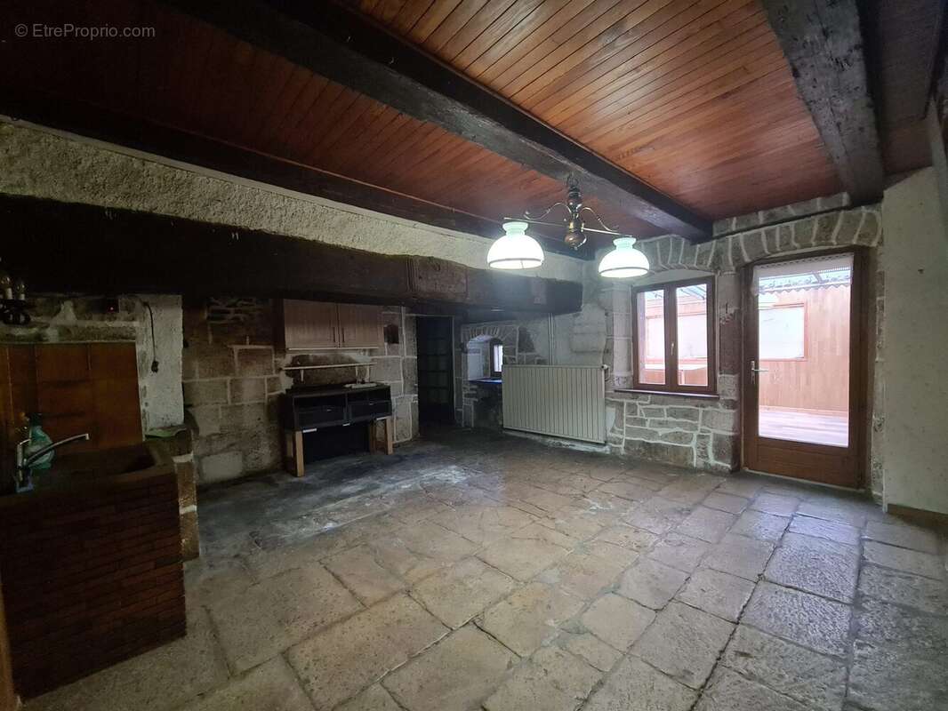 Maison à LONGEVILLE