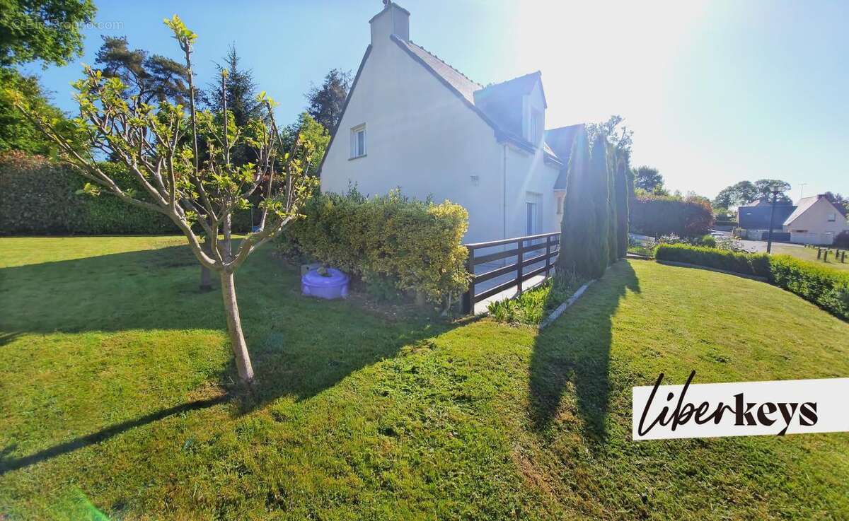Maison à COLLINEE