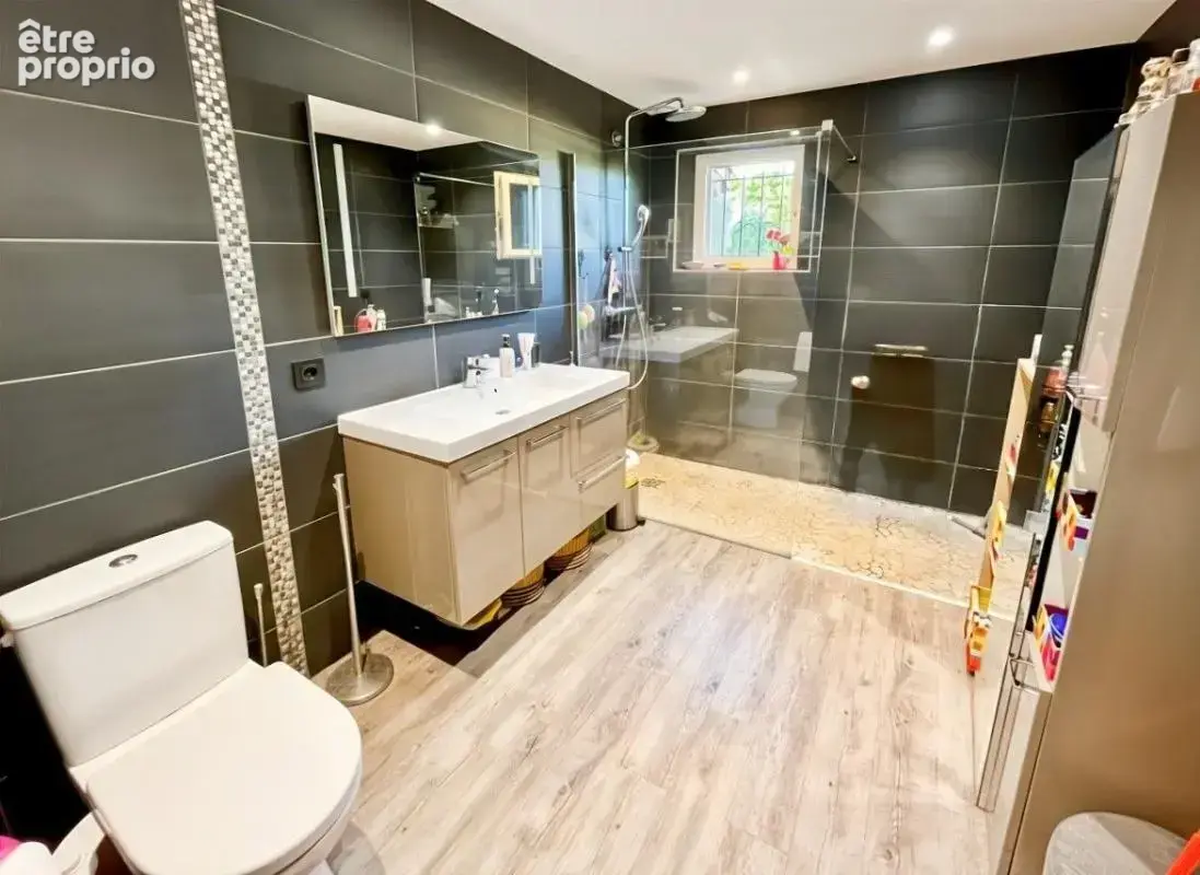 Uzès: Maison 5 ch avec piscine - photo 12