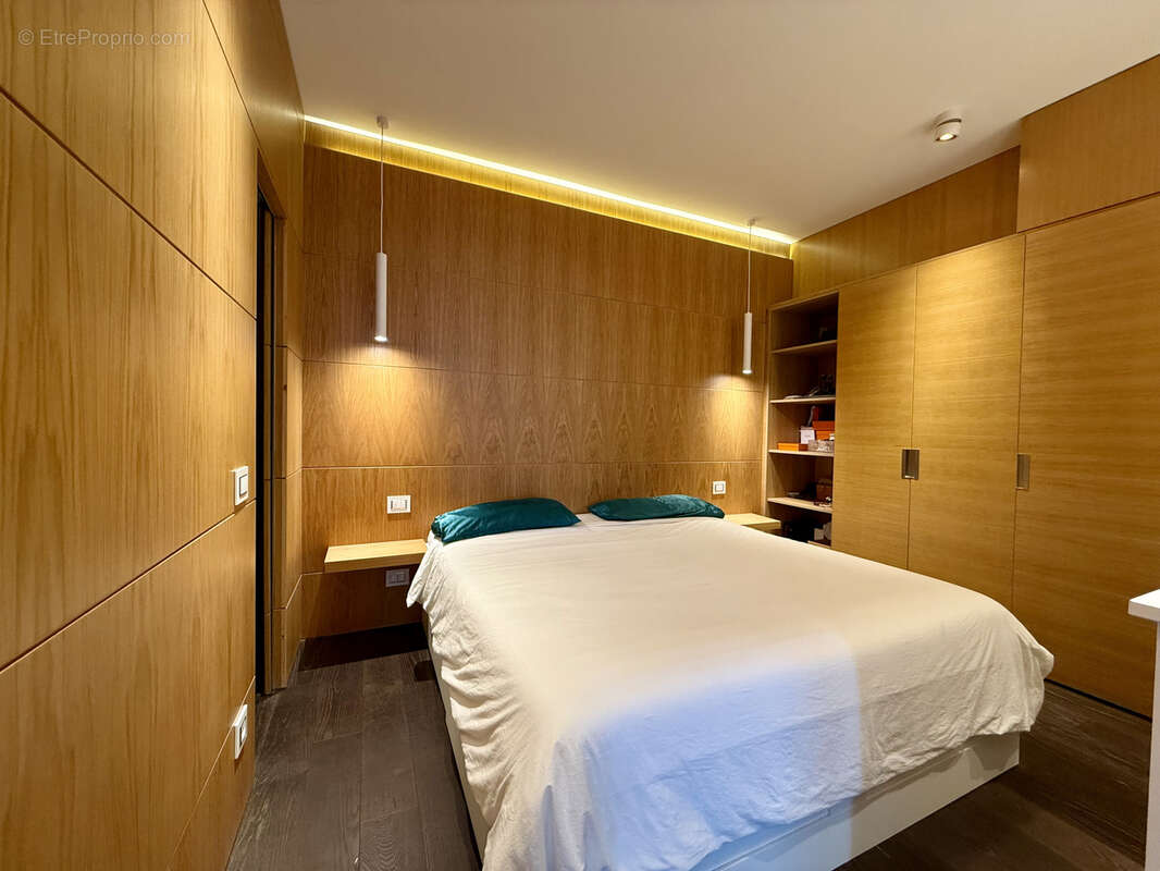 Appartement à ROQUEBRUNE-CAP-MARTIN