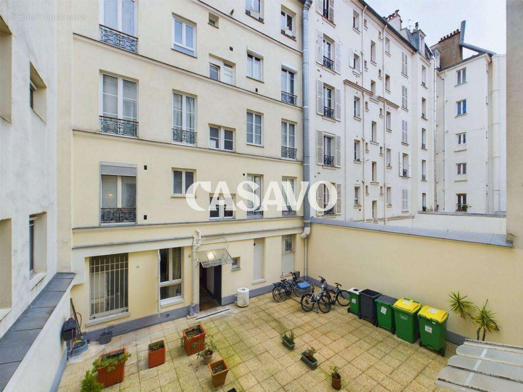 Appartement à PARIS-14E