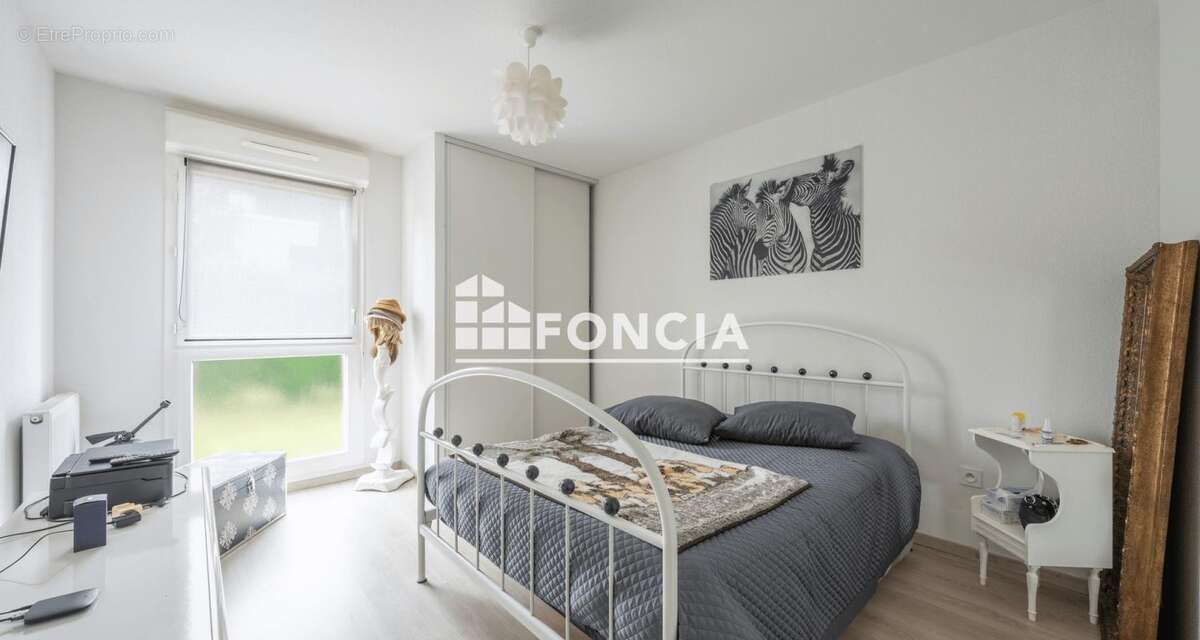 Appartement à PAREMPUYRE