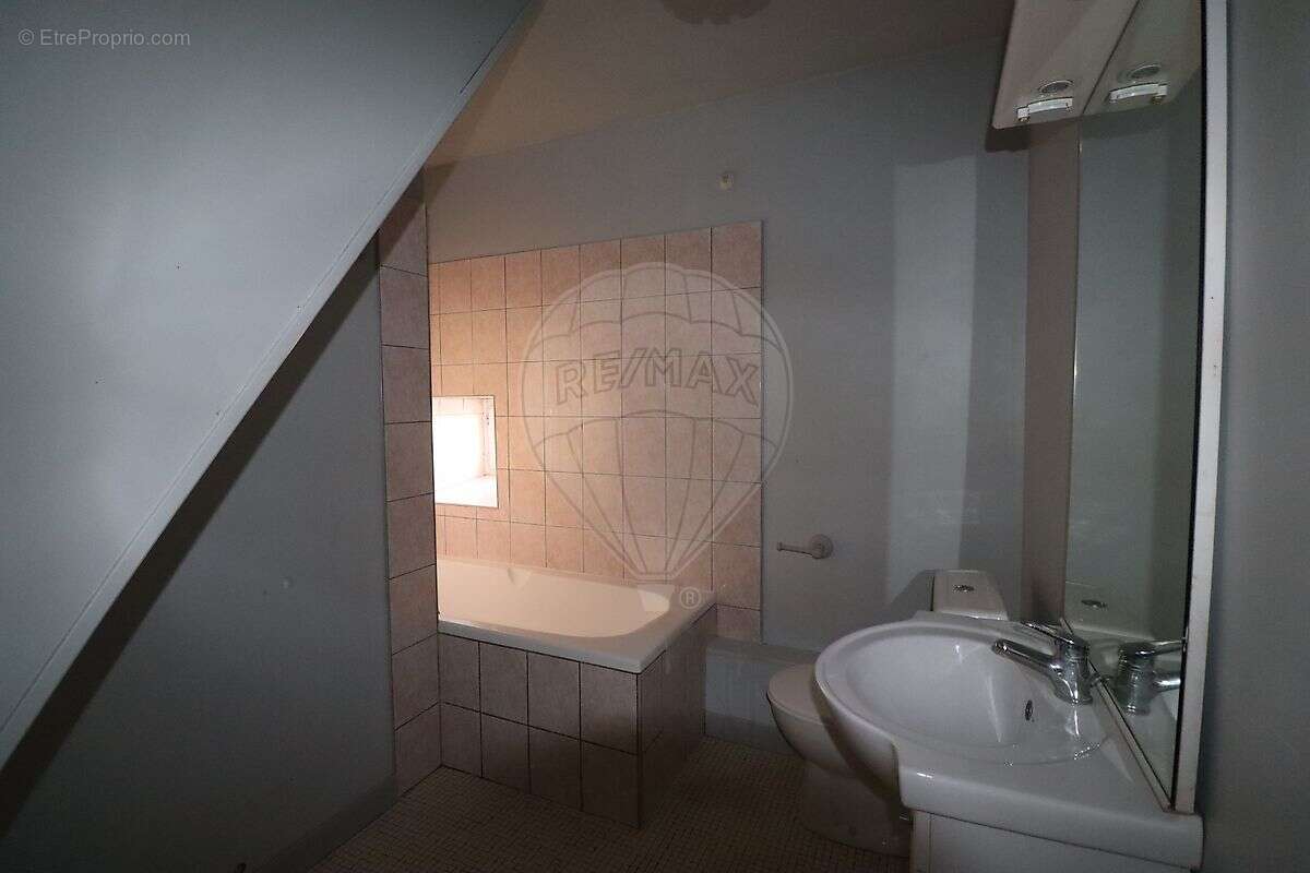 Maison à CHARENTENAY