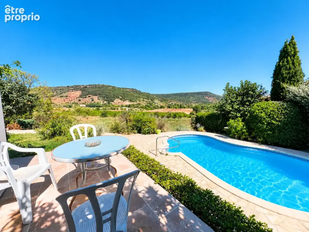 Villa T4 de 147m2 avec vue ,piscine, garage sur 1200m2 de terrain - photo 2