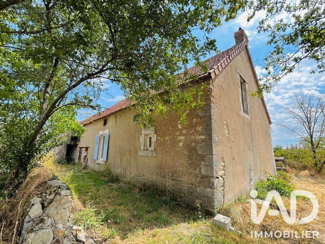 Maison 66 m² à Lignac  - photo 3