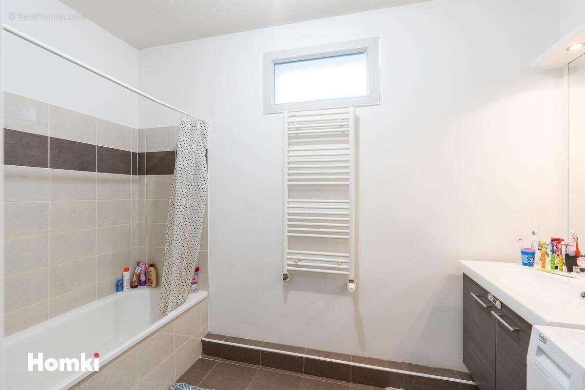 Appartement à SAINT-FONS