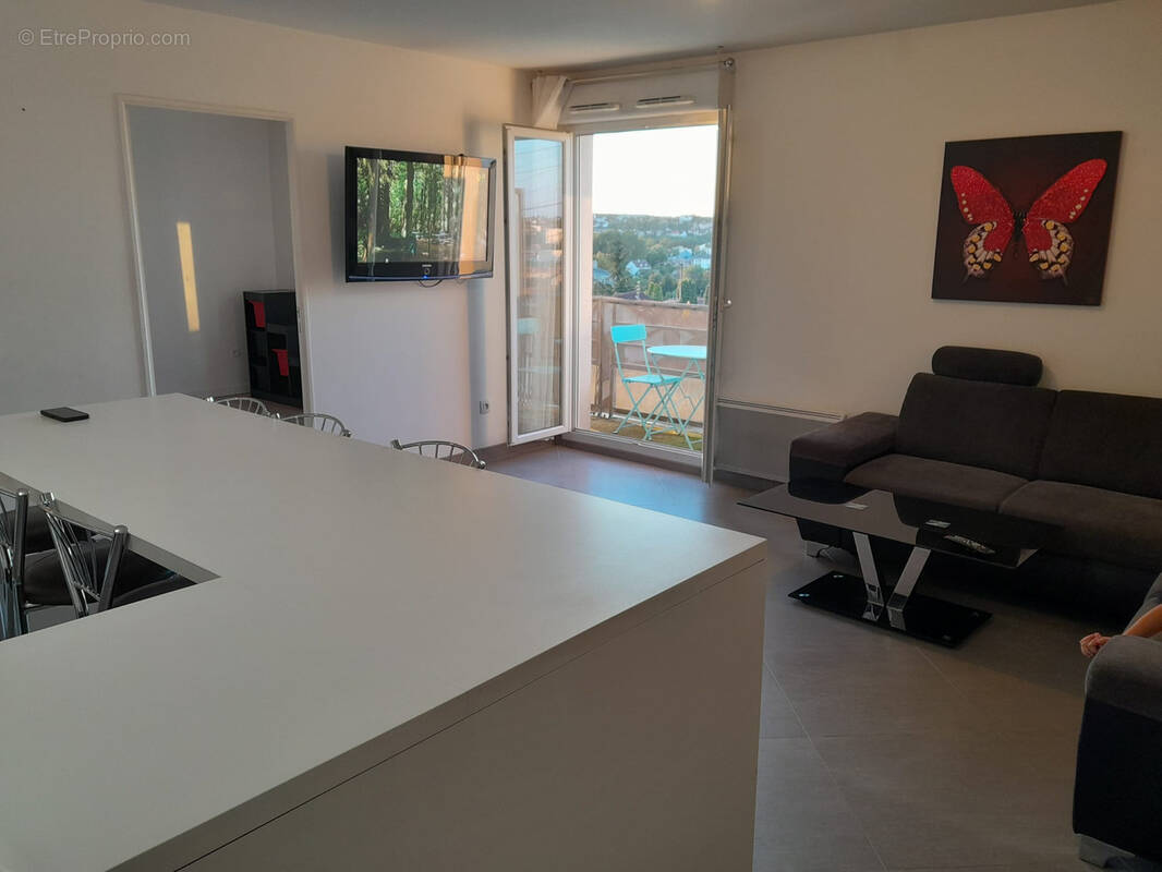 Appartement à CORBEIL-ESSONNES