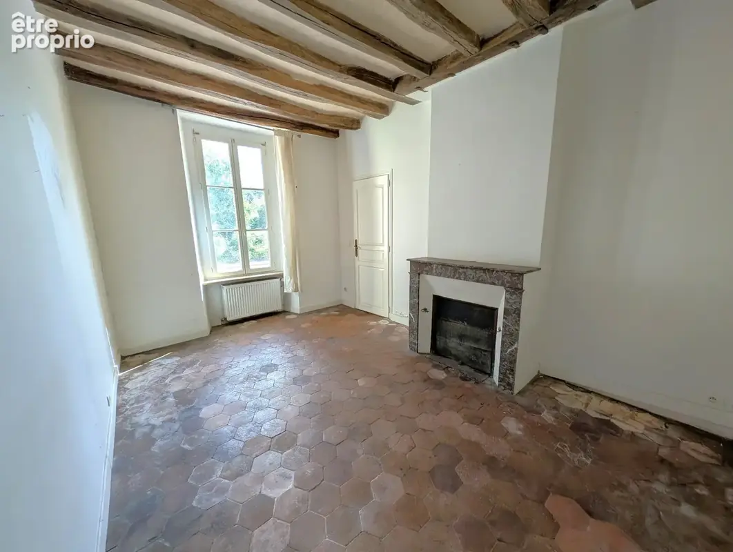 Maison ancienne avec 5 chambres au centre de la Ferté Loupière de 192m2 habitables sur jardin de 280m2 et jard - photo 6