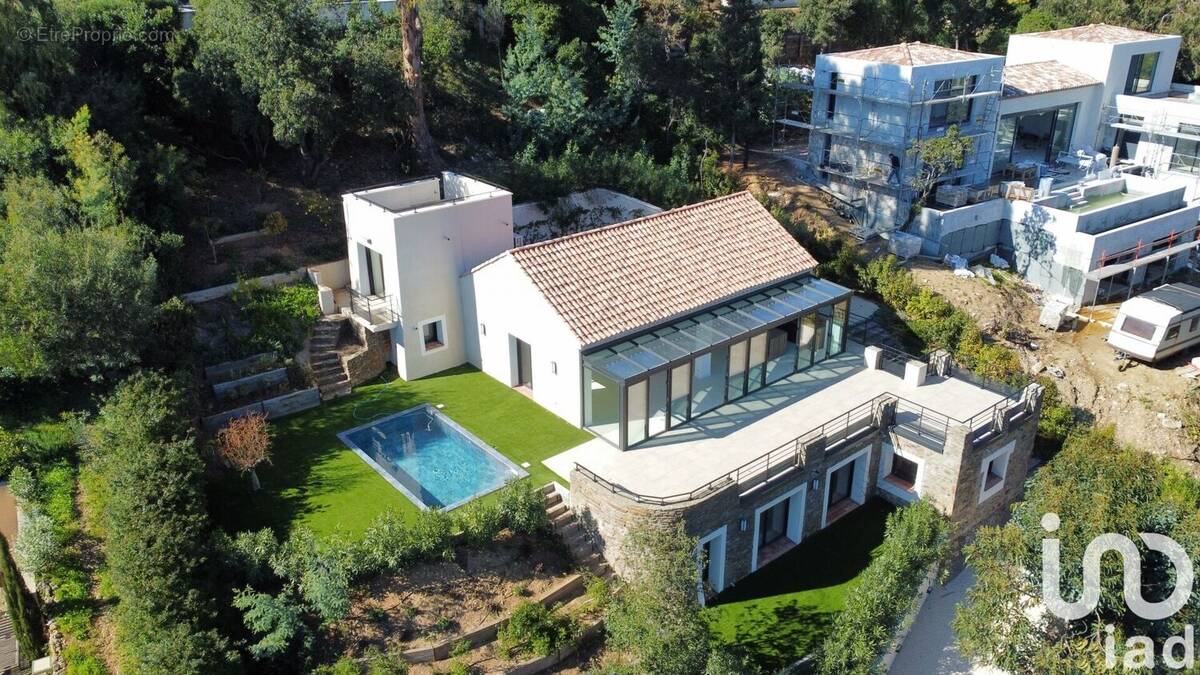 Photo 1 - Maison à LA CROIX-VALMER