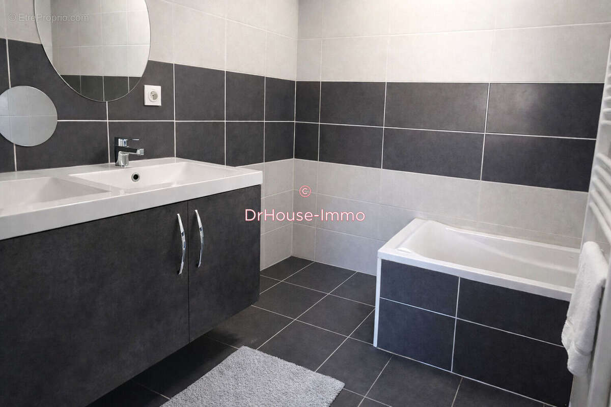 Maison 105 m² à Saint-Andre-De-Cubzac  - photo 9