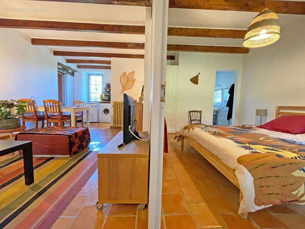 Maison à CAUSE-DE-CLERANS