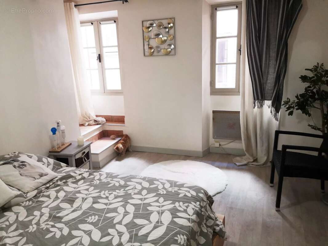 Appartement à SALERNES