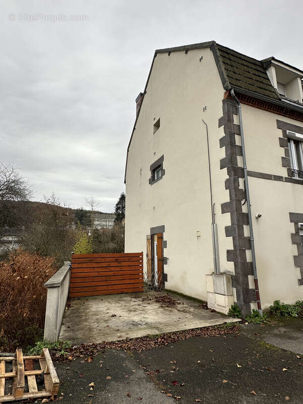 Appartement à MANZAT