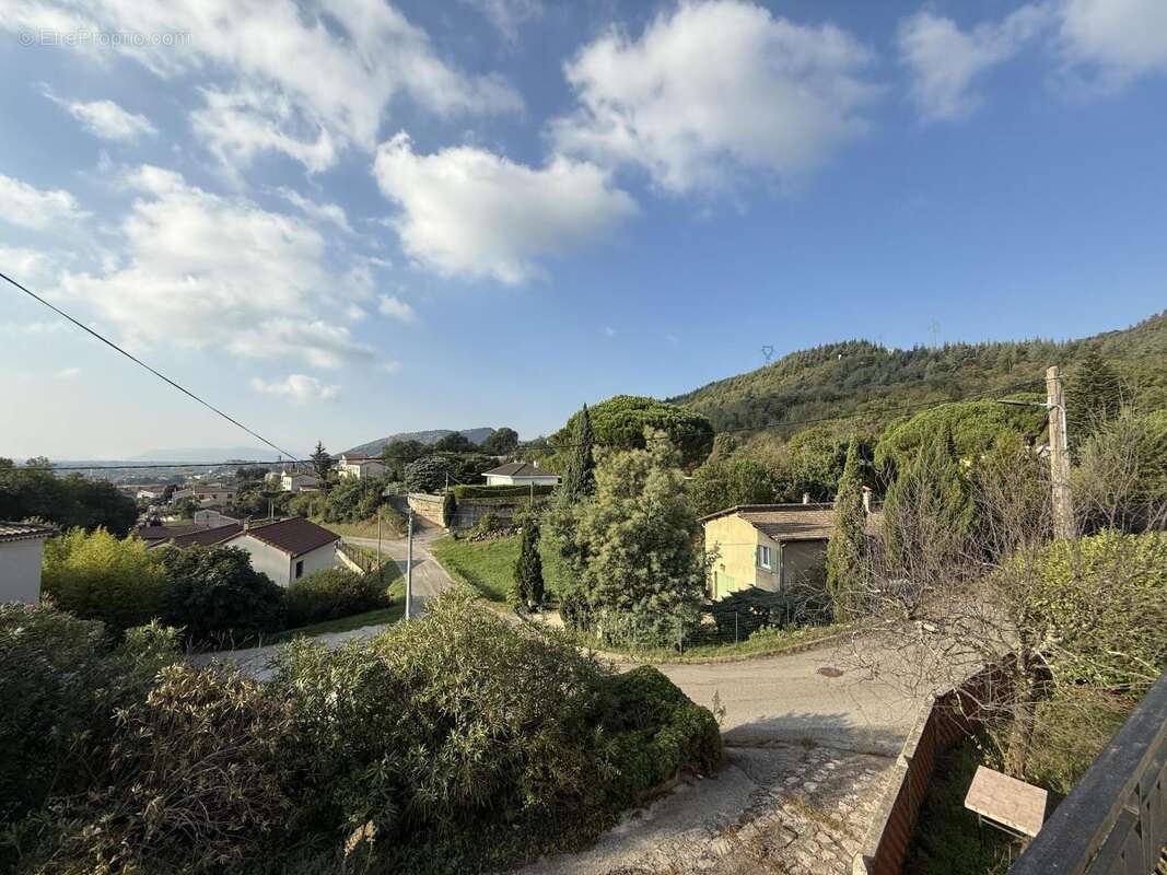 Maison à LA VOULTE-SUR-RHONE
