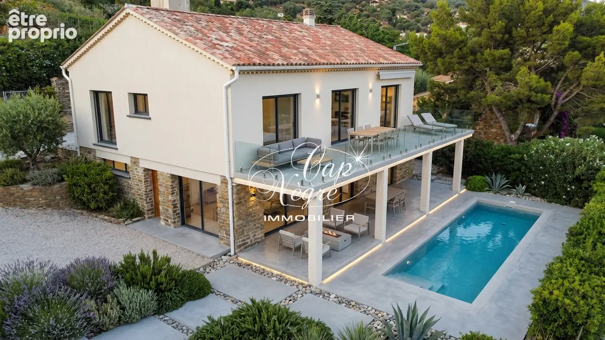 Maison à BORMES-LES-MIMOSAS