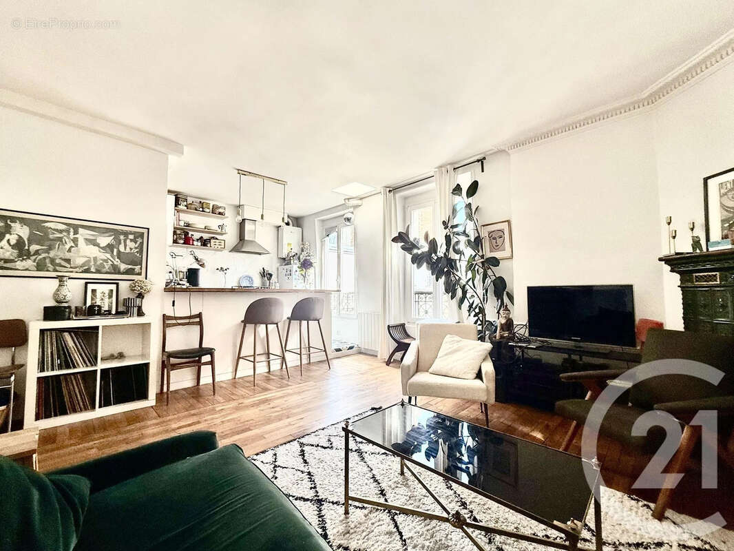 Appartement à PARIS-18E