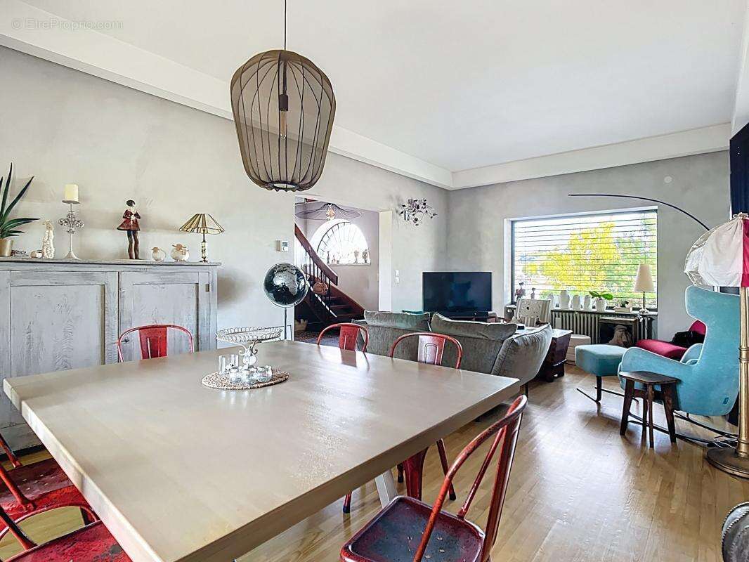 Maison à TOURNON-SUR-RHONE