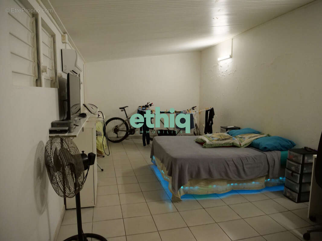 Appartement à POINTE-A-PITRE