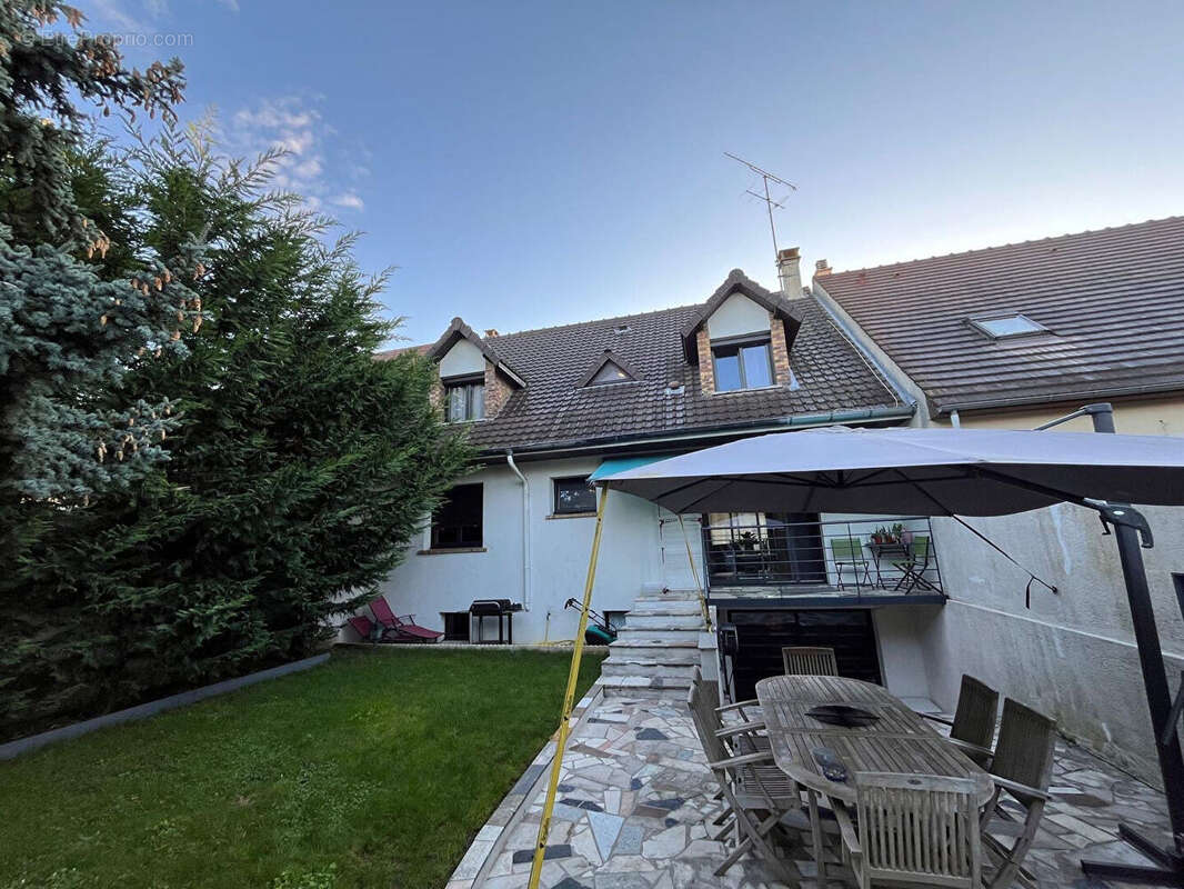 Maison à ORMESSON-SUR-MARNE