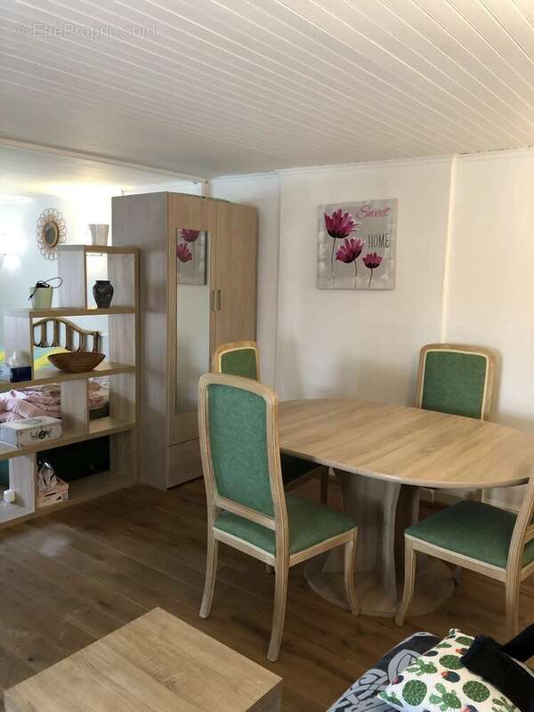 Appartement à LAROQUE-DES-ARCS