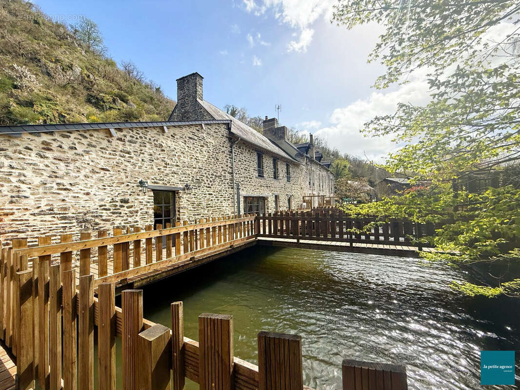 Maison à PONT-D'OUILLY