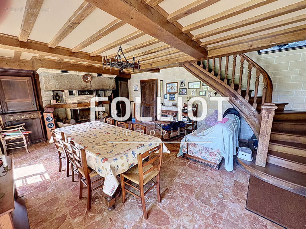 Maison à MUNEVILLE-LE-BINGARD
