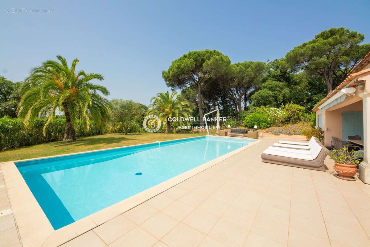 Maison 250 m² à Grimaud  - photo 8