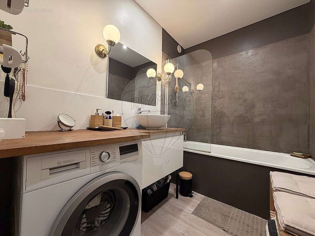 Appartement à SAINT-ANDRE-LES-VERGERS