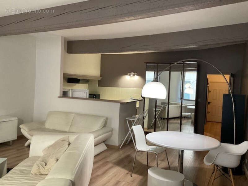 Centre ville d’Aix en Provence appartement de 64 m² T2/T3 rénové à deux pas du Palais de Justice - photo 8