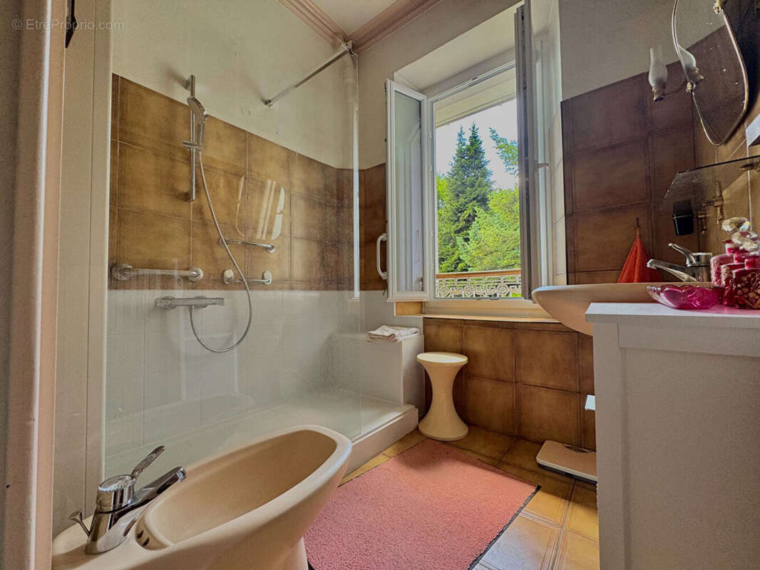 Appartement à ALBERTVILLE