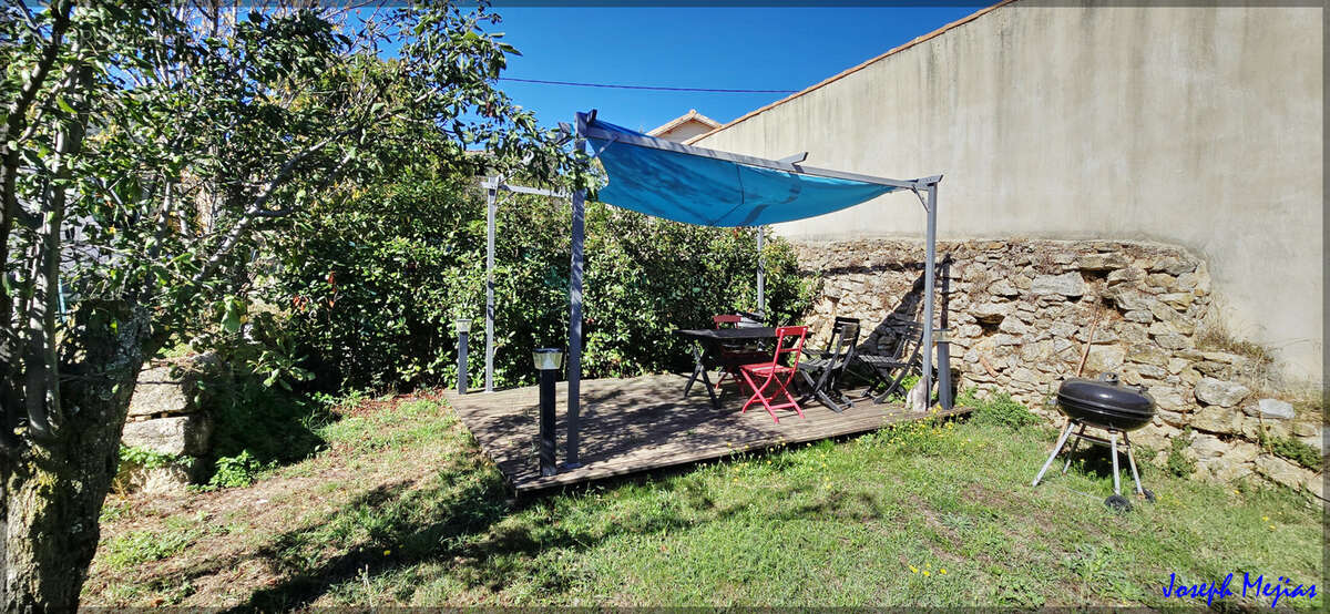 Propriete pierre renovee 332 m2   vue panoramique   gite   1,2 ha - photo 19
