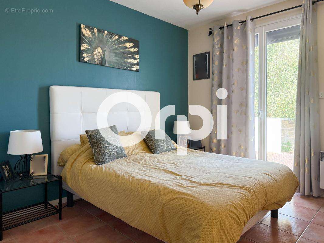 Maison familiale avec beau terrain et nombreuses surfaces annexes - photo 10