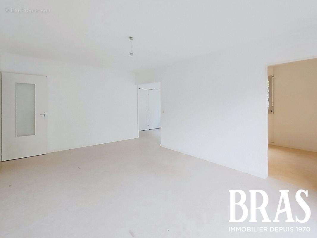 Appartement t3 + cave + parking - photo 2
