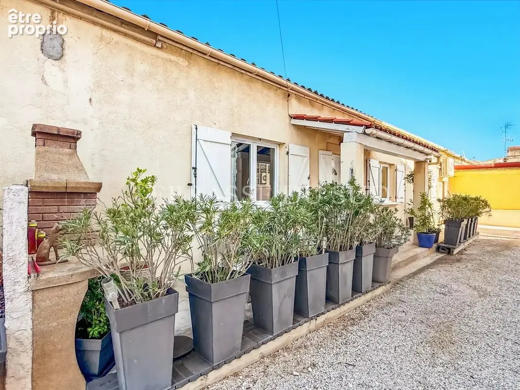 Maison de Ville avec petite Terrasse et Stationnement Privatif - Centre de Saint Victoret - photo 18