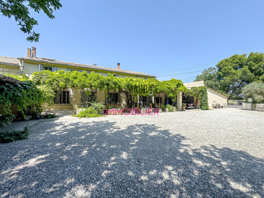 Maison à LAGNES