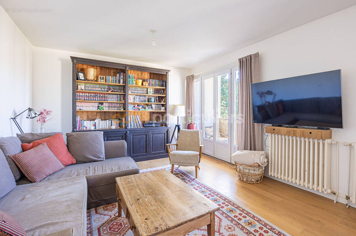 Appartement à SAINT-SEBASTIEN-SUR-LOIRE
