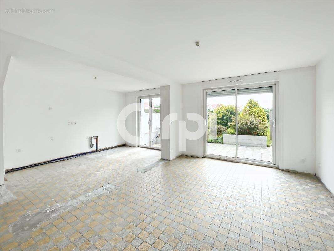 Maison À Vendre 85 M² jardin bien exposé - photo 7