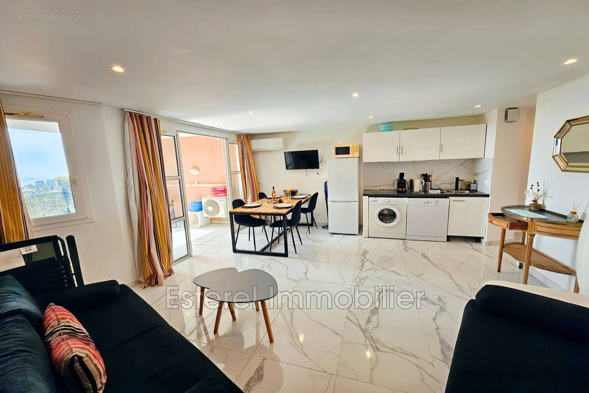 Appartement à SAINT-RAPHAEL