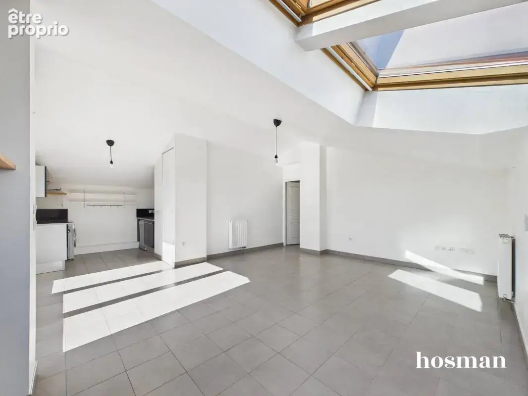 Dernier étage 4 pièces 91 m² avec terrasse panoramique de 100 m² et parking - Rue Yves Montand à Bègles - photo 5