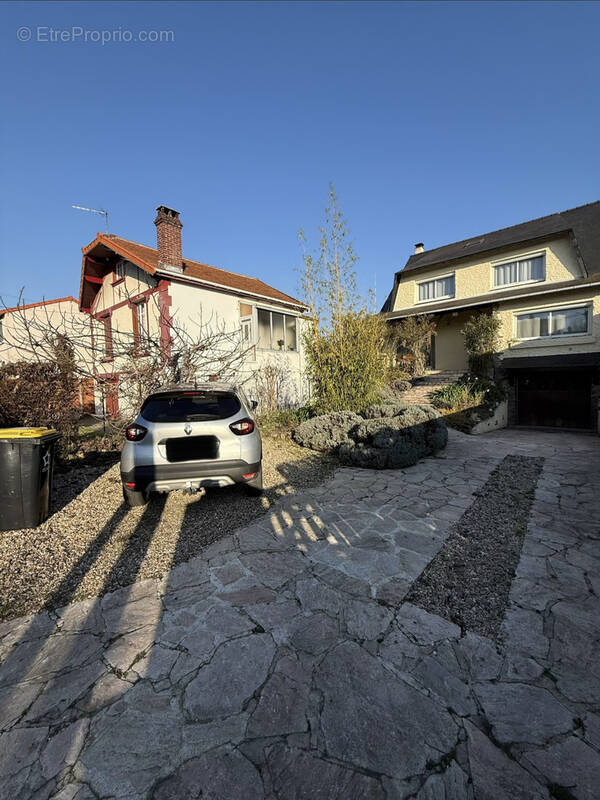 Maison à LE BLANC-MESNIL