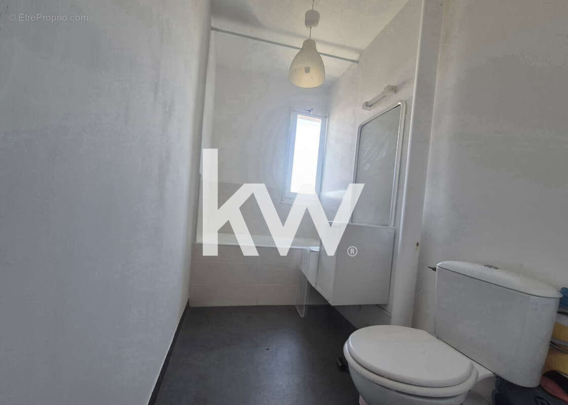 Appartement 34 m² à Saint-Etienne  - photo 4